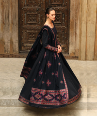 Bareeze Dhanak 3PC Embroidered Shirt with Dhanak Embroidered Shawl – ZC132