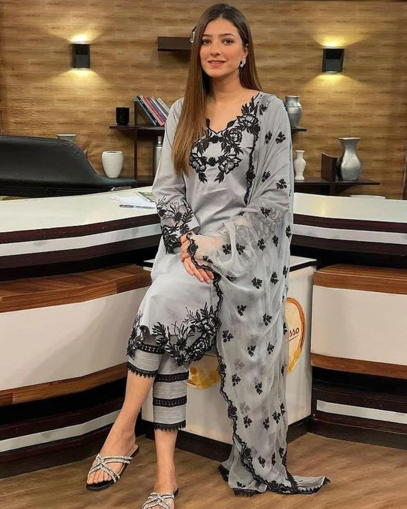 Linen Luxe 3PC Embroidered Shirt with Chiffon Dupatta – ZC925