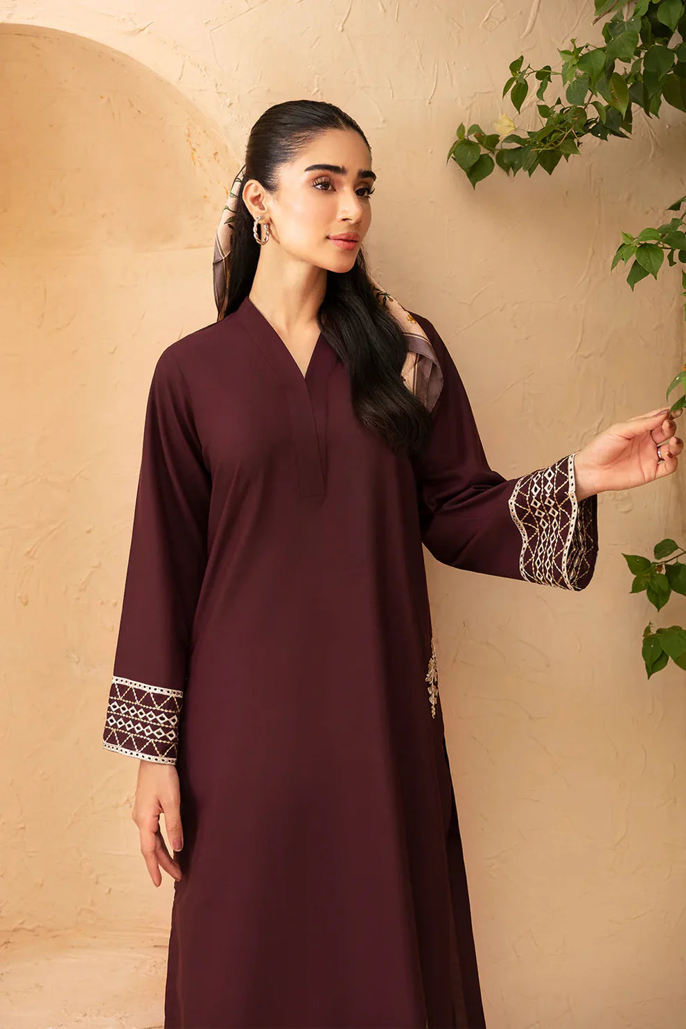 Azure Dhanak 2PC Embroidered Ensemble – ZC660