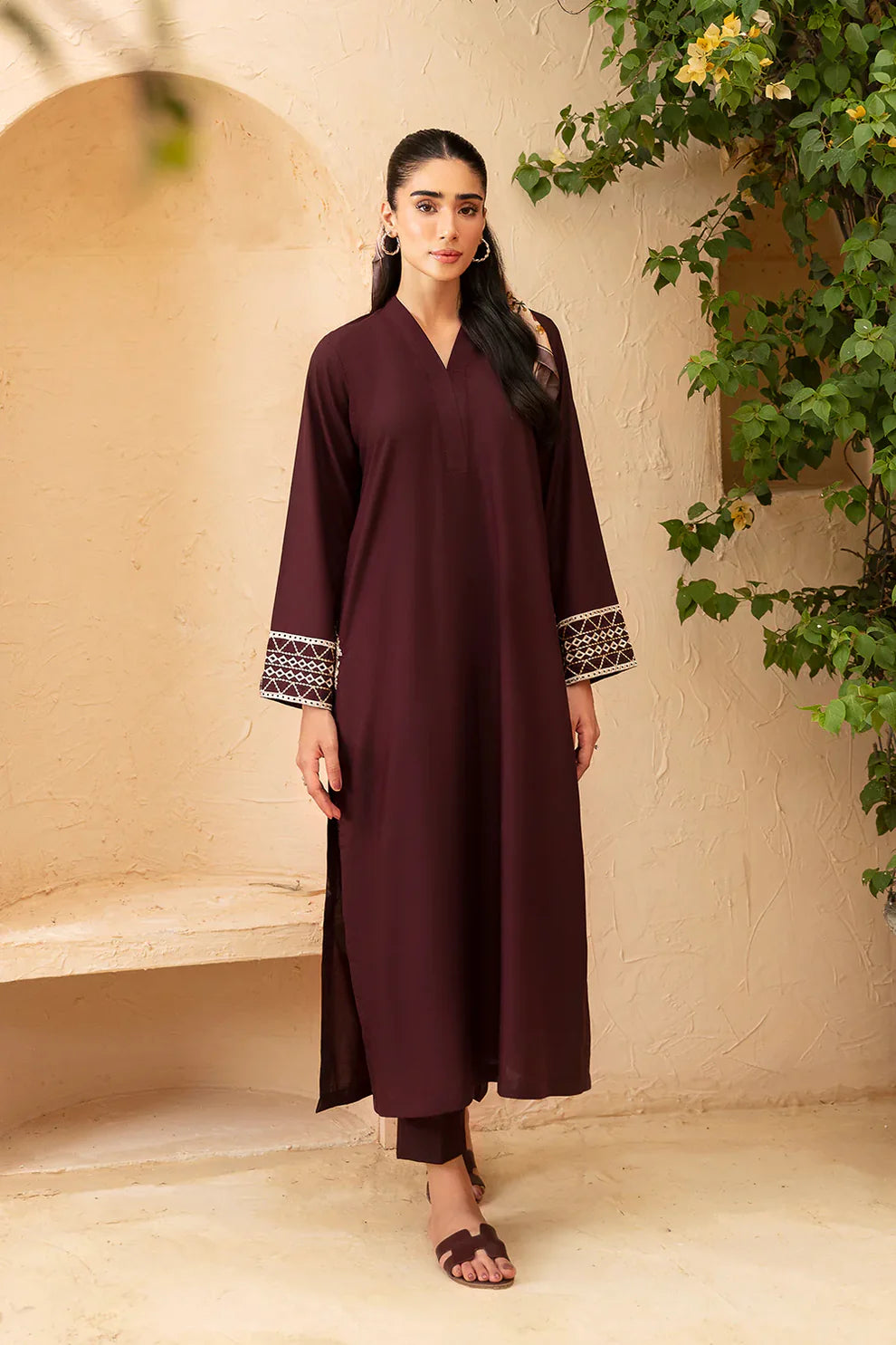 Azure Dhanak 2PC Embroidered Ensemble – ZC660